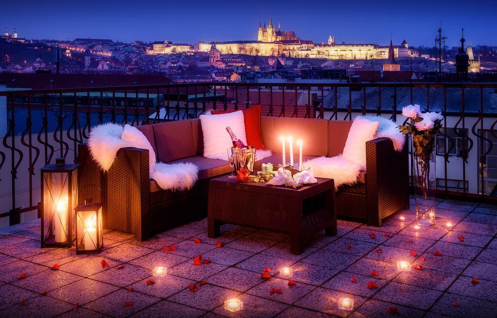A/C + Terrace Breakfast At Tiffany'S Apartment Praha Bagian luar foto