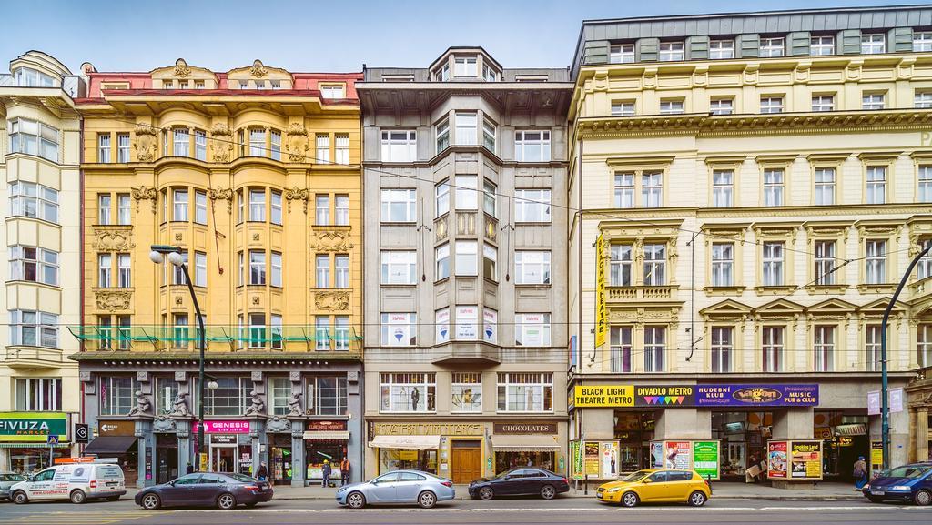 A/C + Terrace Breakfast At Tiffany'S Apartment Praha Bagian luar foto