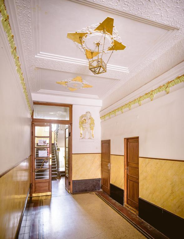 A/C + Terrace Breakfast At Tiffany'S Apartment Praha Bagian luar foto